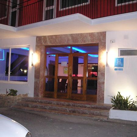 Hotel Teix Торенова Екстериор снимка